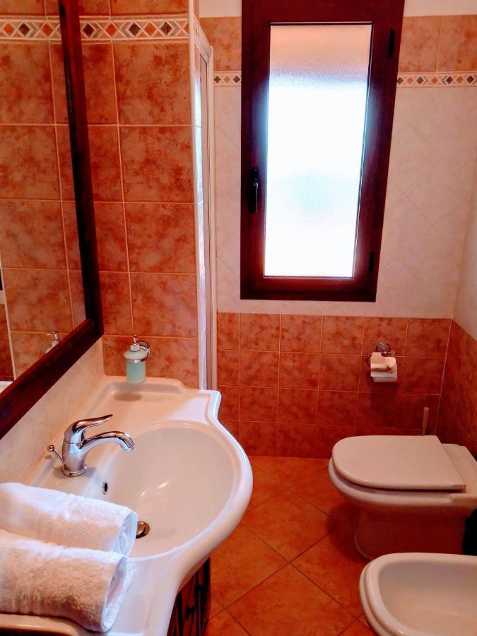 Residenza Rosa Maria Apartment Orosei Bagian luar foto