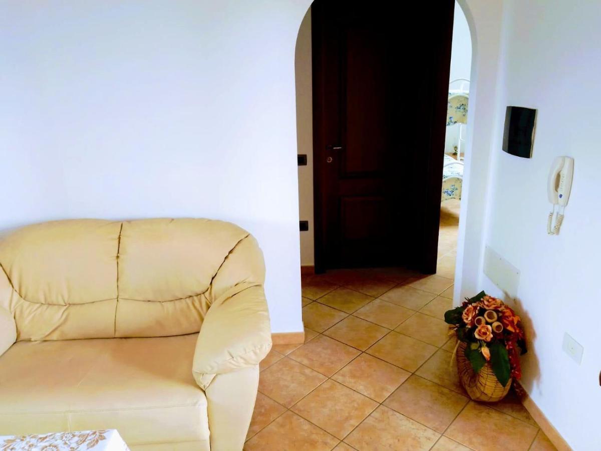 Residenza Rosa Maria Apartment Orosei Bagian luar foto