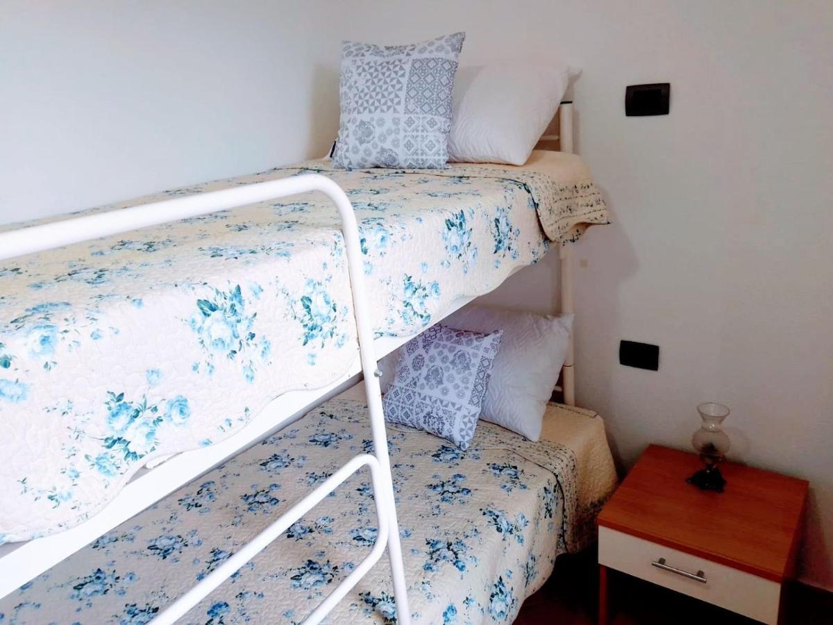 Residenza Rosa Maria Apartment Orosei Bagian luar foto