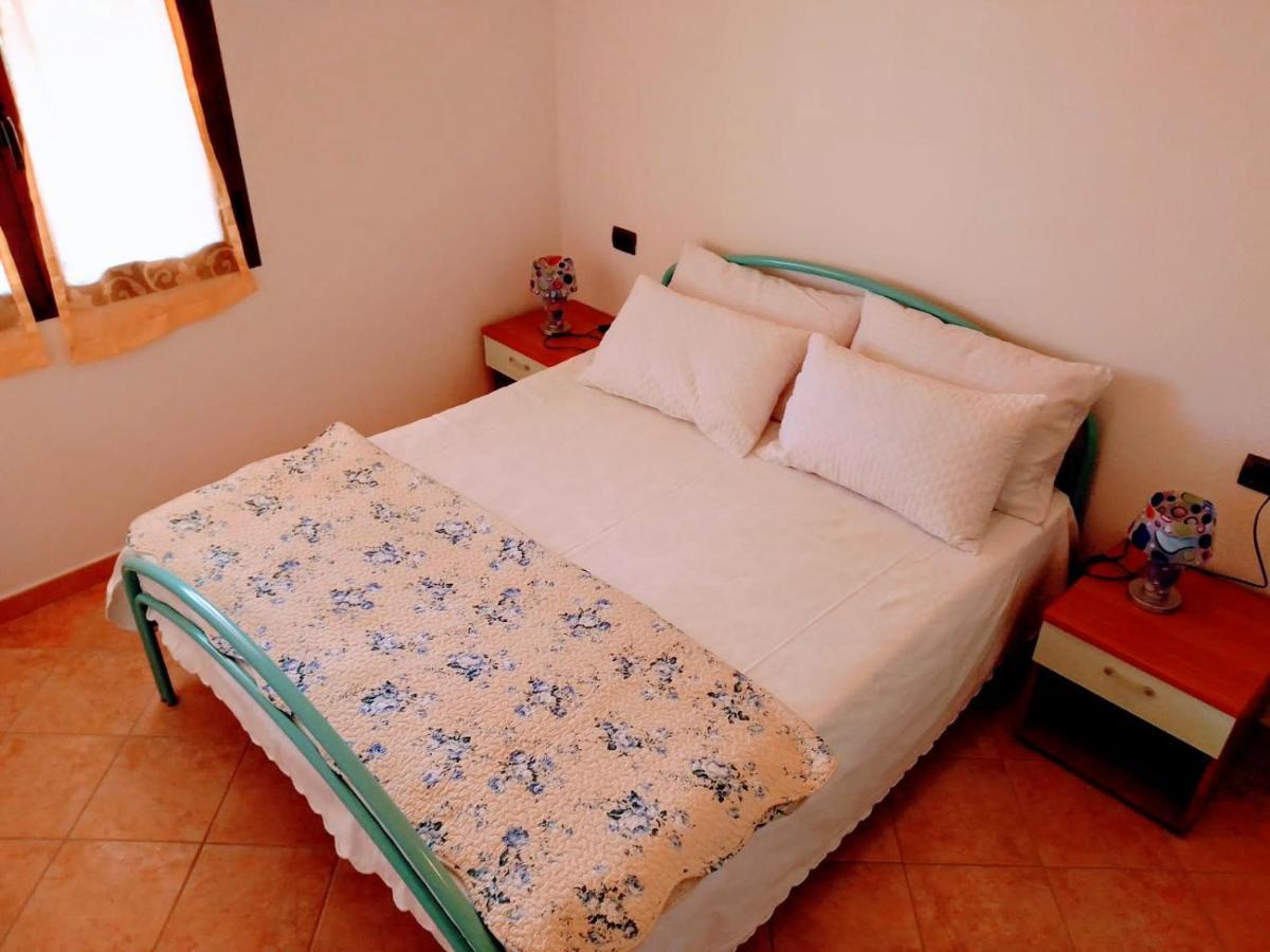 Residenza Rosa Maria Apartment Orosei Bagian luar foto