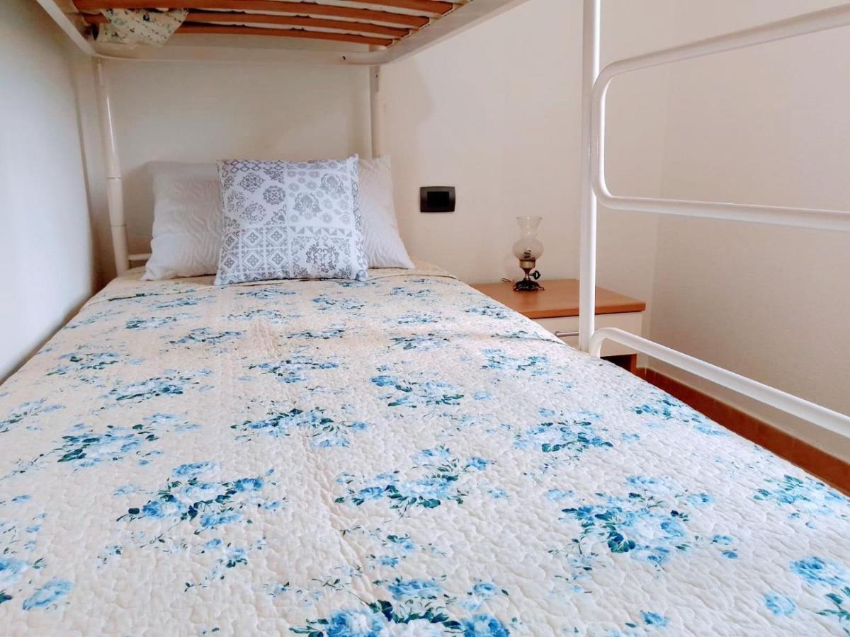 Residenza Rosa Maria Apartment Orosei Bagian luar foto
